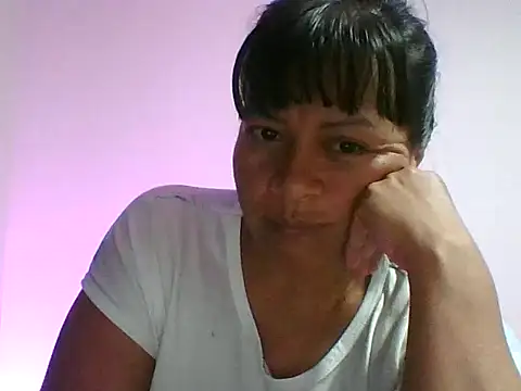 Snapshot of adri89-g chatting on November 2025 03:01:02 AM adri89-g online show from November 2025 03:01:02 AM