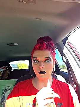 Snapshot of powhatanqueen chatting on November 2025 05:13:01 PM powhatanqueen online show from November 2025 05:13:01 PM