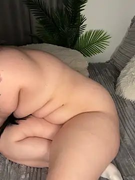 Andrestarr online show from April 2026 08:20:02 PM