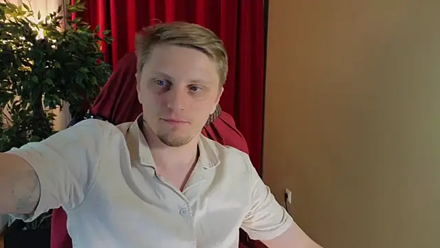 Vincent Hardman online show from November 2025 08:19:02 PM