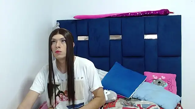 PinkLuna LolaBloom online show from January 2026 01:33:02 AM