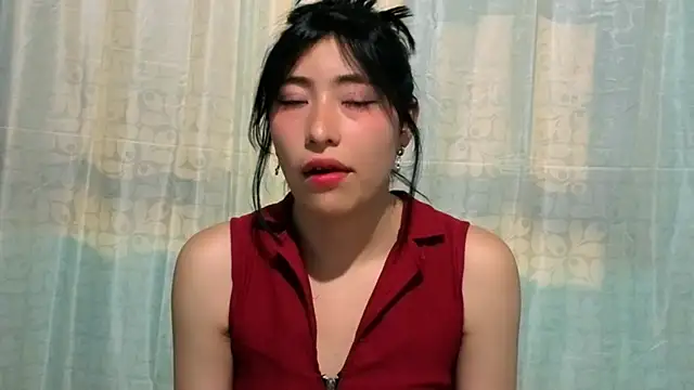 Sullyoonn online show from November 2025 11:59:02 PM