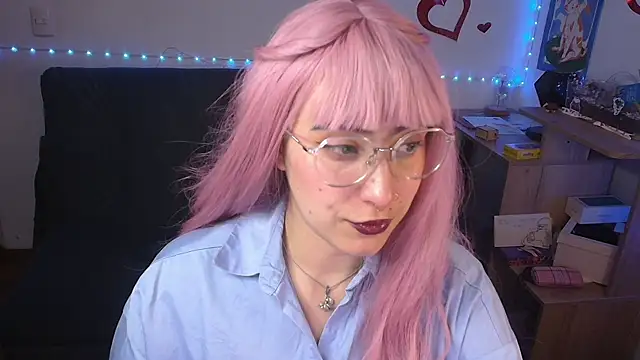 Snapshot of Miacatsito3 chatting on May 2026 02:06:01 AM Miacatsito3 online show from May 2026 02:06:01 AM