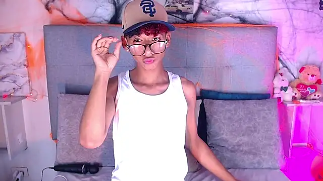 Billie Turner  online show from October 2025 04:23:02 AM