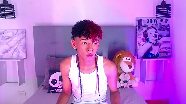 Billie Turner  online show from November 2025 04:22:01 AM