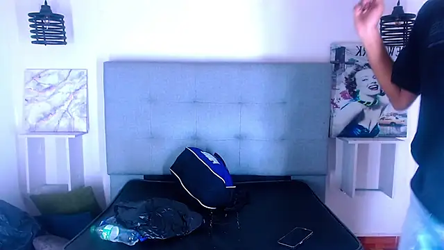 Billie Turner  online show from November 2025 03:49:02 AM