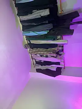 Billie Turner  online show from December 2025 04:18:02 AM