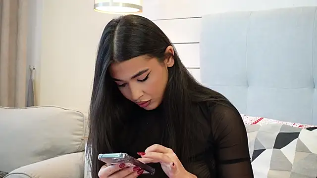 Snapshot of MyaMuse chatting on November 2025 11:31:02 AM MyaMuse online show from November 2025 11:31:02 AM