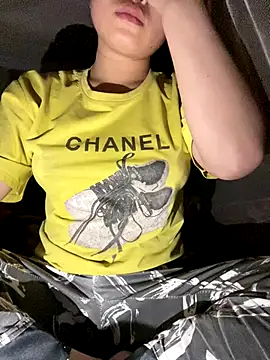 Van xx online show from December 2025 02:03:01 PM