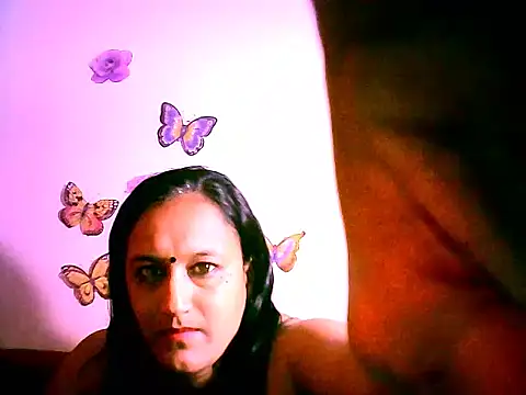 Snapshot of Indiansexyboobs18 chatting on November 2025 07:41:01 AM Indiansexyboobs18 online show from November 2025 07:41:01 AM