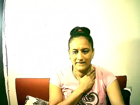 Snapshot of Indiansexyboobs18 chatting on December 2025 08:23:01 AM Indiansexyboobs18 online show from December 2025 08:23:01 AM