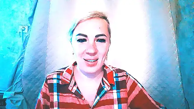 Snapshot of EmmaCat_ chatting on September 2025 05:29:01 AM EmmaCat online show from September 2025 05:29:01 AM