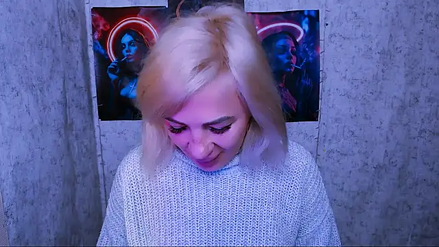 Snapshot of EmmaCat_ chatting on September 2025 04:28:01 AM EmmaCat online show from September 2025 04:28:01 AM