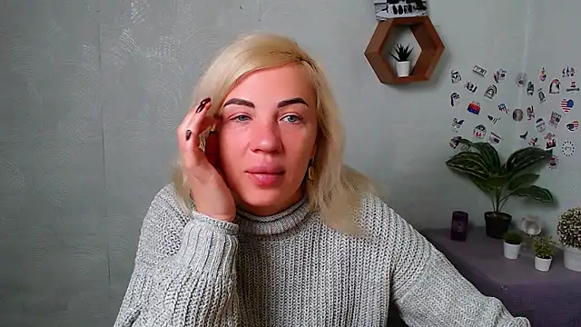 Snapshot of EmmaCat_ chatting on October 2025 04:00:02 AM EmmaCat online show from October 2025 04:00:02 AM