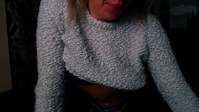 Snapshot of EmmaCat_ chatting on November 2025 05:29:02 AM EmmaCat online show from November 2025 05:29:02 AM