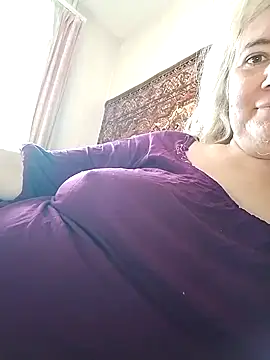 Snapshot of goodstyle chatting on October 2025 10:35:02 AM goodstyle online show from October 2025 10:35:02 AM