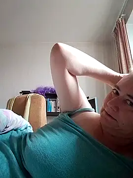 Snapshot of goodstyle chatting on October 2025 07:28:02 AM goodstyle online show from October 2025 07:28:02 AM