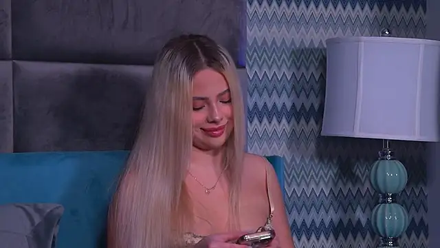 Snapshot of YssabelFox chatting on December 2025 02:45:02 PM YssabelFox online show from December 2025 02:45:02 PM