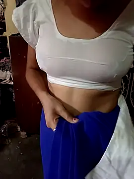 Snapshot of Saloni-Gupta chatting on October 2025 07:51:02 AM Saloni-Gupta online show from October 2025 07:51:02 AM