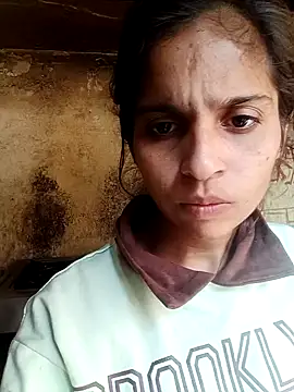 Snapshot of Saloni-Gupta chatting on December 2025 07:24:01 AM Saloni-Gupta online show from December 2025 07:24:01 AM