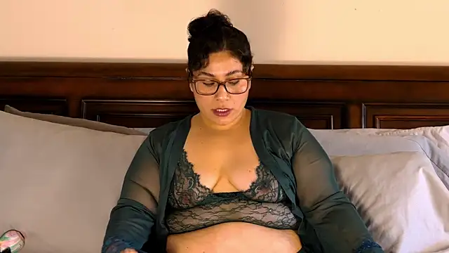 juicyteacher online show from February 2026 05:09:02 PM