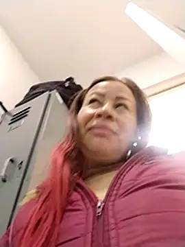 LaraCaliente online show from March 2026 02:11:02 PM