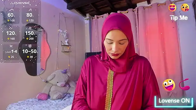 ShanaJamil online show from November 2025 12:05:01 PM