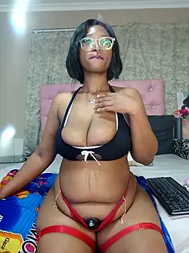 Snapshot of YummyChocTits chatting on October 2025 09:58:02 PM YummyChocTits online show from October 2025 09:58:02 PM