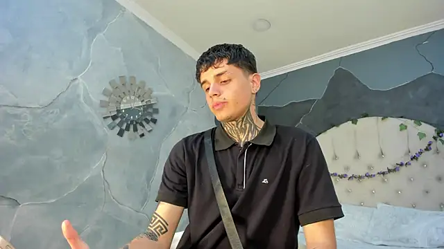 Declan-Fox online show from November 2025 12:54:01 AM