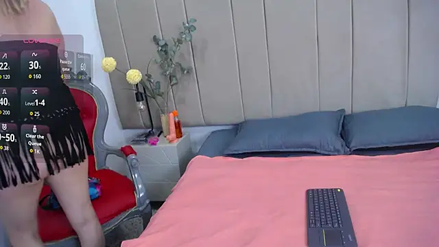 Snapshot of paultte chatting on November 2025 02:09:02 PM paultte online show from November 2025 02:09:02 PM