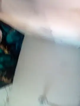 Snapshot of Rosabela04 chatting on November 2025 09:32:01 AM Rosabela04 online show from November 2025 09:32:01 AM