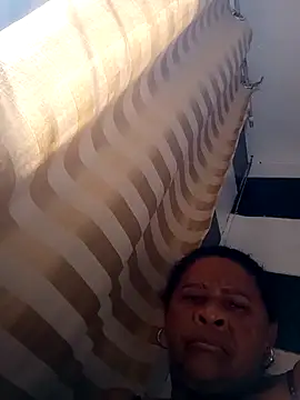 Snapshot of Rosabela04 chatting on November 2025 03:12:01 PM Rosabela04 online show from November 2025 03:12:01 PM