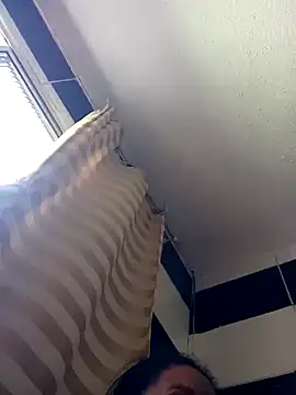 Snapshot of Rosabela04 chatting on November 2025 04:17:02 PM Rosabela04 online show from November 2025 04:17:02 PM