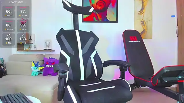 JordanRossie online show from November 2025 04:45:02 PM