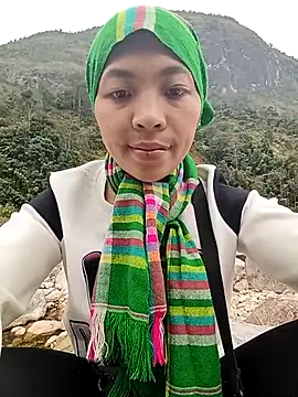 -Miu-98 online show from December 2025 02:39:01 AM