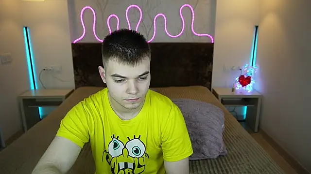 Snapshot of Vikki_George chatting on November 2025 01:08:02 AM Vikki George online show from November 2025 01:08:02 AM