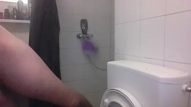 Snapshot of steef070 chatting on October 2025 03:28:01 AM steef070 online show from October 2025 03:28:01 AM