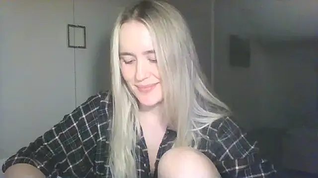 Snapshot of Frosian chatting on October 2025 09:46:01 PM Frosian online show from October 2025 09:46:01 PM