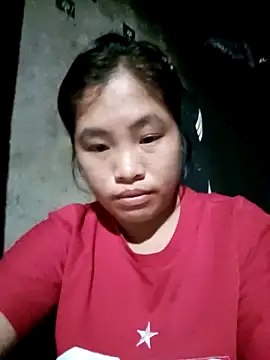 Luyen004 online show from April 2026 09:37:02 PM