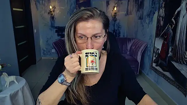 Snapshot of UmaSpace chatting on September 2025 01:44:02 PM UmaSpace online show from September 2025 01:44:02 PM