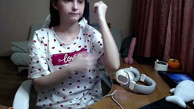 SharybbFace online show from October 2025 03:20:01 PM