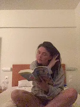 Mia Winters online show from April 2026 07:07:02 PM