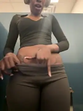 Snapshot of Oceanababe21 chatting on March 2026 08:45:02 PM Oceanababe21 online show from March 2026 08:45:02 PM