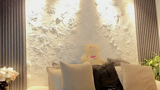 joselin rouse online show from March 2026 12:43:01 PM