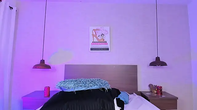 Snapshot of cloehill_ chatting on November 2025 12:38:01 PM cloehill online show from November 2025 12:38:01 PM