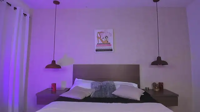 Snapshot of cloehill_ chatting on December 2025 11:36:02 AM cloehill online show from December 2025 11:36:02 AM