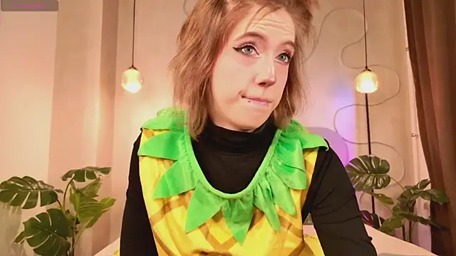 Snapshot of MorgyAsuna_ chatting on November 2025 01:45:02 PM MorgyAsuna online show from November 2025 01:45:02 PM