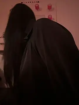 Nicol X online show from November 2025 02:27:01 PM