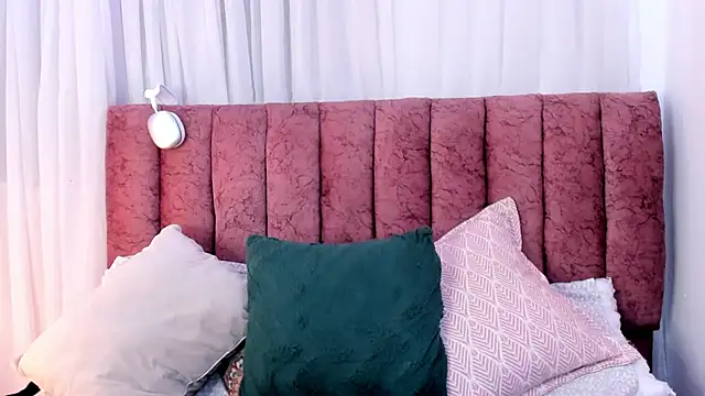 Snapshot of Keiiry_ chatting on November 2025 07:40:02 AM Keiiry online show from November 2025 07:40:02 AM