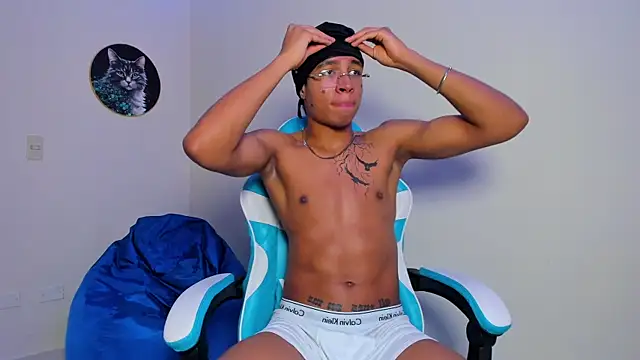 Snapshot of dann_cute028 chatting on September 2025 11:05:02 PM dann cute028 online show from September 2025 11:05:02 PM